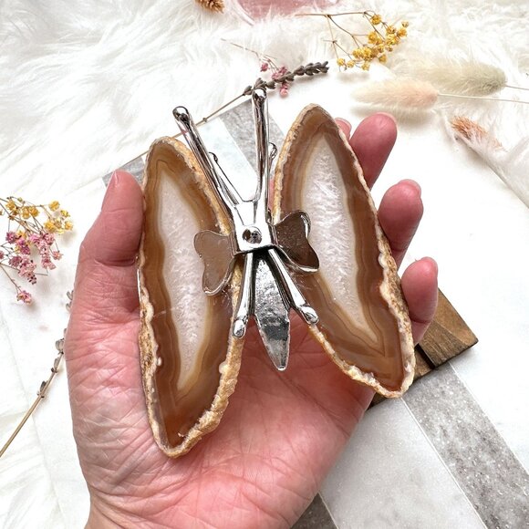 Beautiful Agate Butterfly | Agate Slices | Agate Butterfly Figurine - Picture 7 of 8